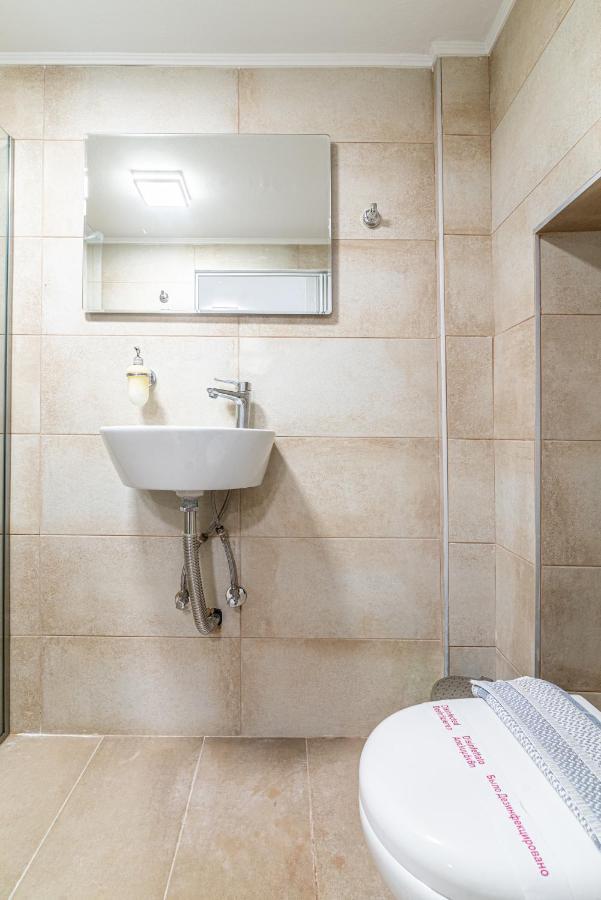 New Loft In The Heart Of City Center Heraklion  ภายนอก รูปภาพ